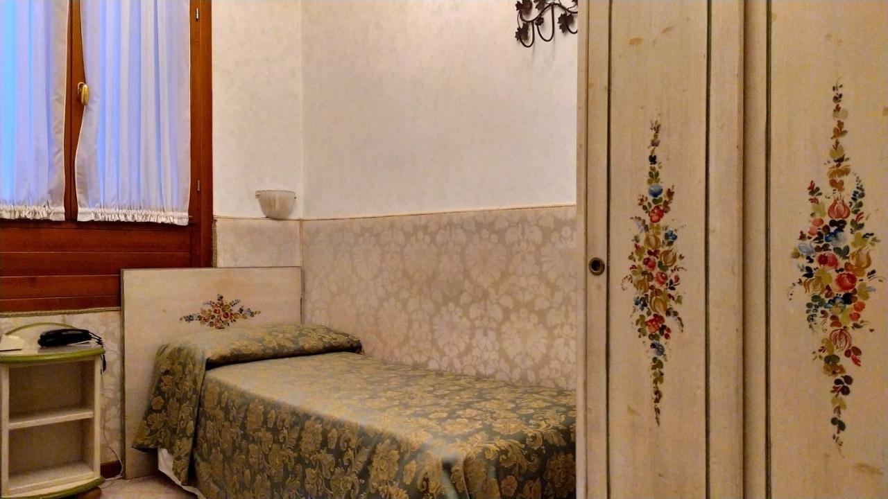 Hotel San Salvador Basic & Local 2 Stars Hotel Venedig Eksteriør billede
